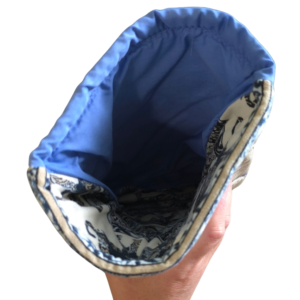 Blue and White Elephant Print Quilted Book Protector - Picture 3 of 7